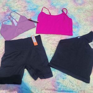 4 pc Bundle size Small